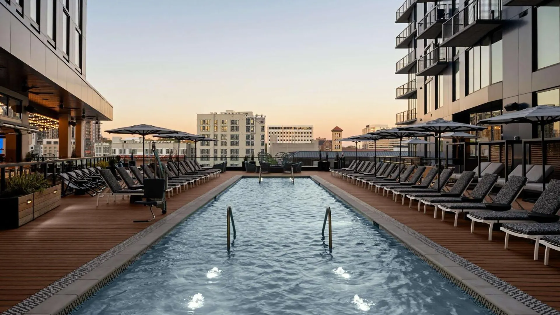 Hotel Fraye Nashville, Curio Collection By Hilton
